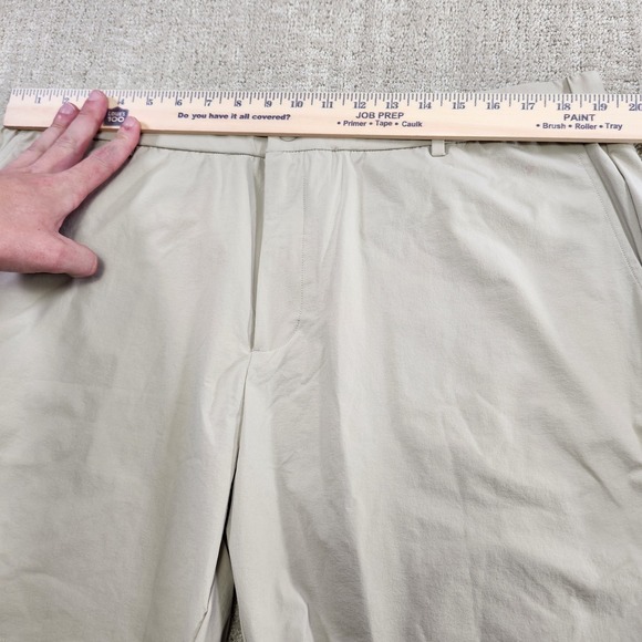 Bear Bottom Tour Shorts Men XXL 7" Beige Performance Stretch Quick Dry NEW - Picture 4 of 9